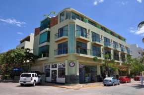 Penthouse de 3 pisos en 5Av. a pasos del Mar